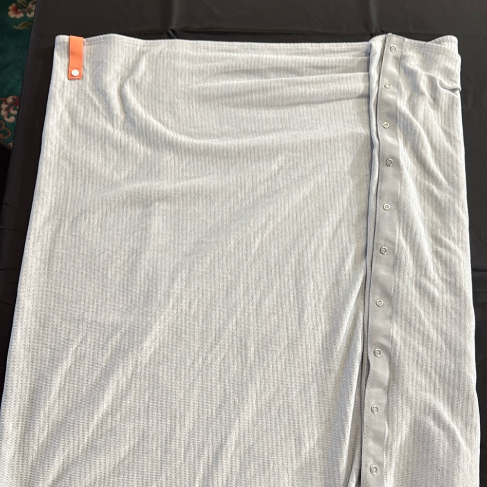 Lululemon Vinyasa Infiniti Snap Scarf/Wrap, One Size